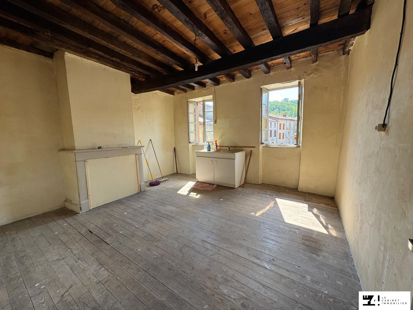 Agence immobilière de LE 4 LE CABINET IMMOBILIER