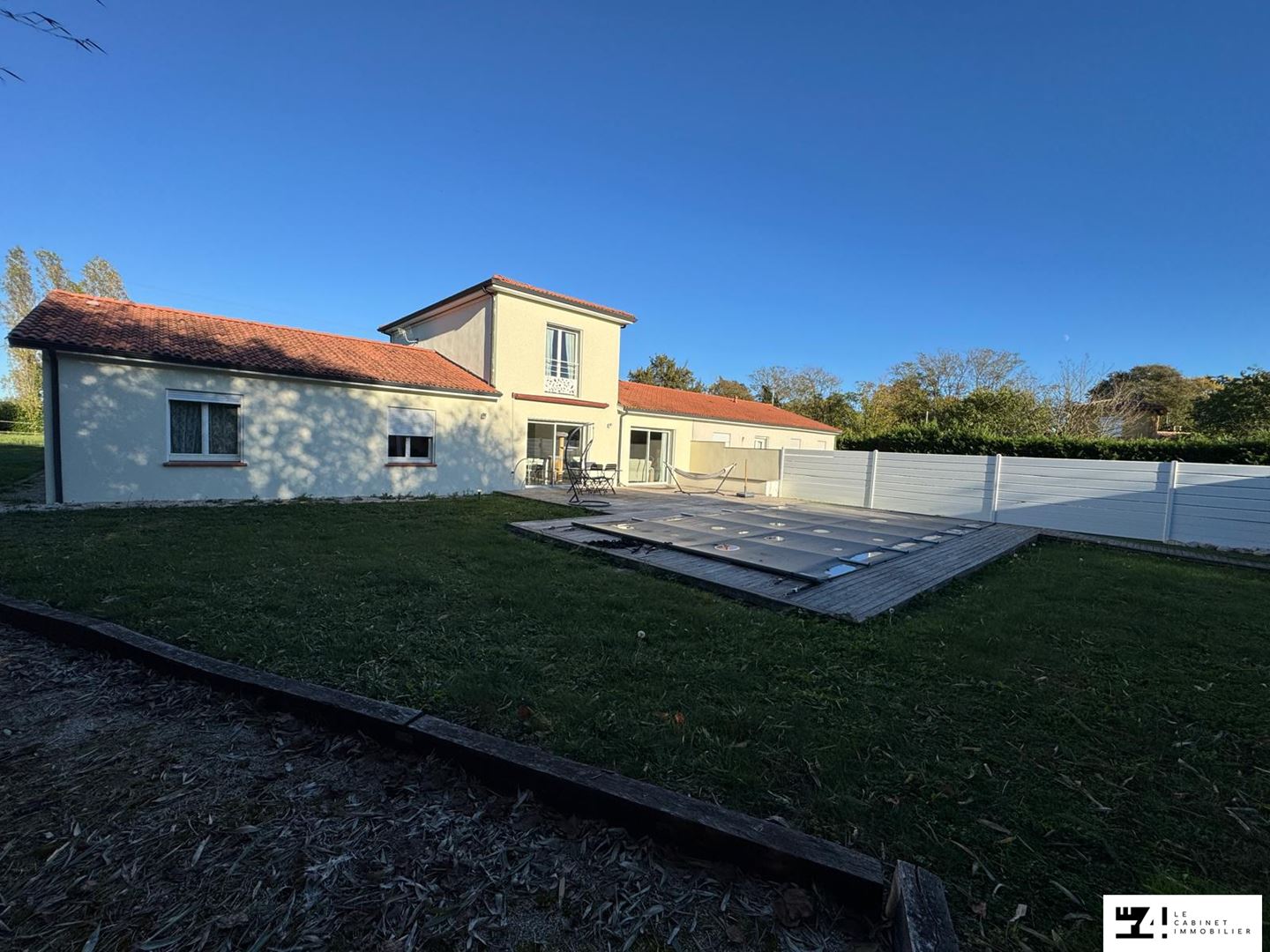 Agence immobilière de LE 4 LE CABINET IMMOBILIER