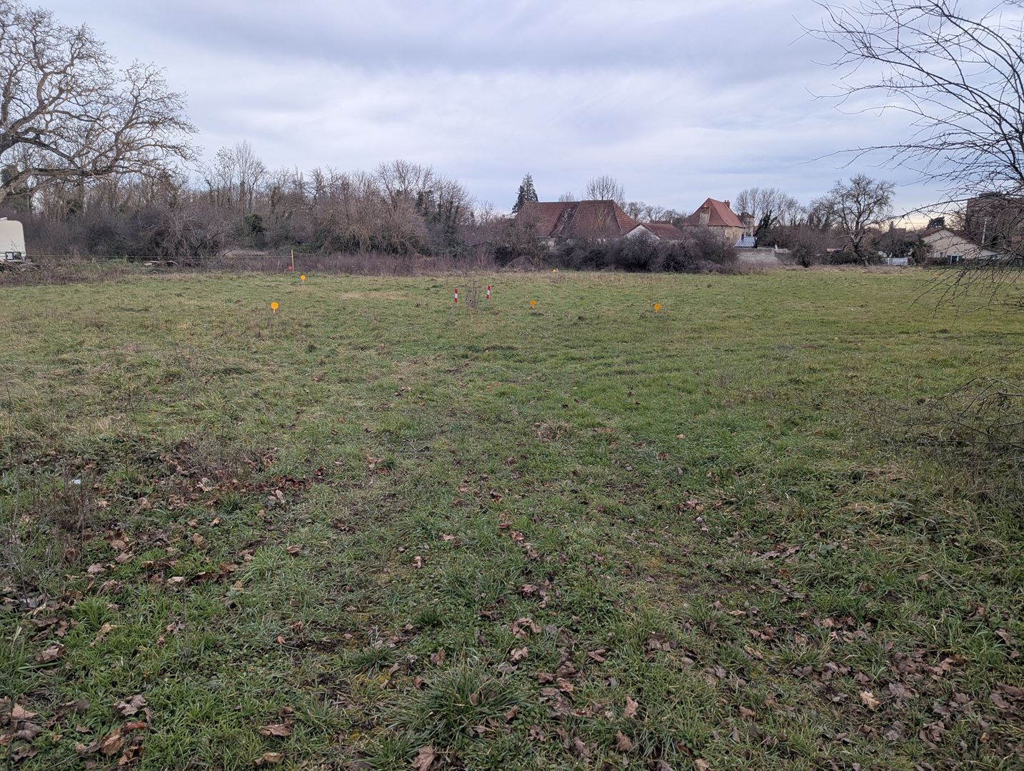 Agence immobilière de AIGUEPERSE TRANSACTIONS